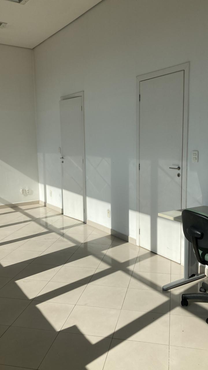LUC 910 - SALA COMERCIAL 36,45 m² no 9° PISO.