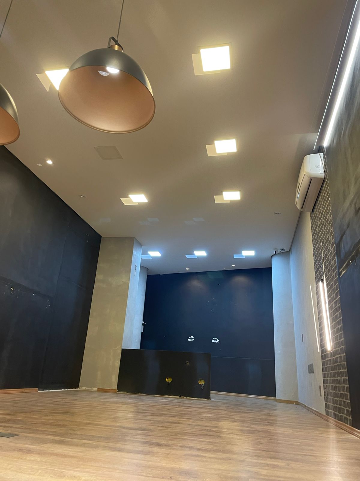 LUC 224 - LOJA 39,60 m² no SEGUNDO PISO