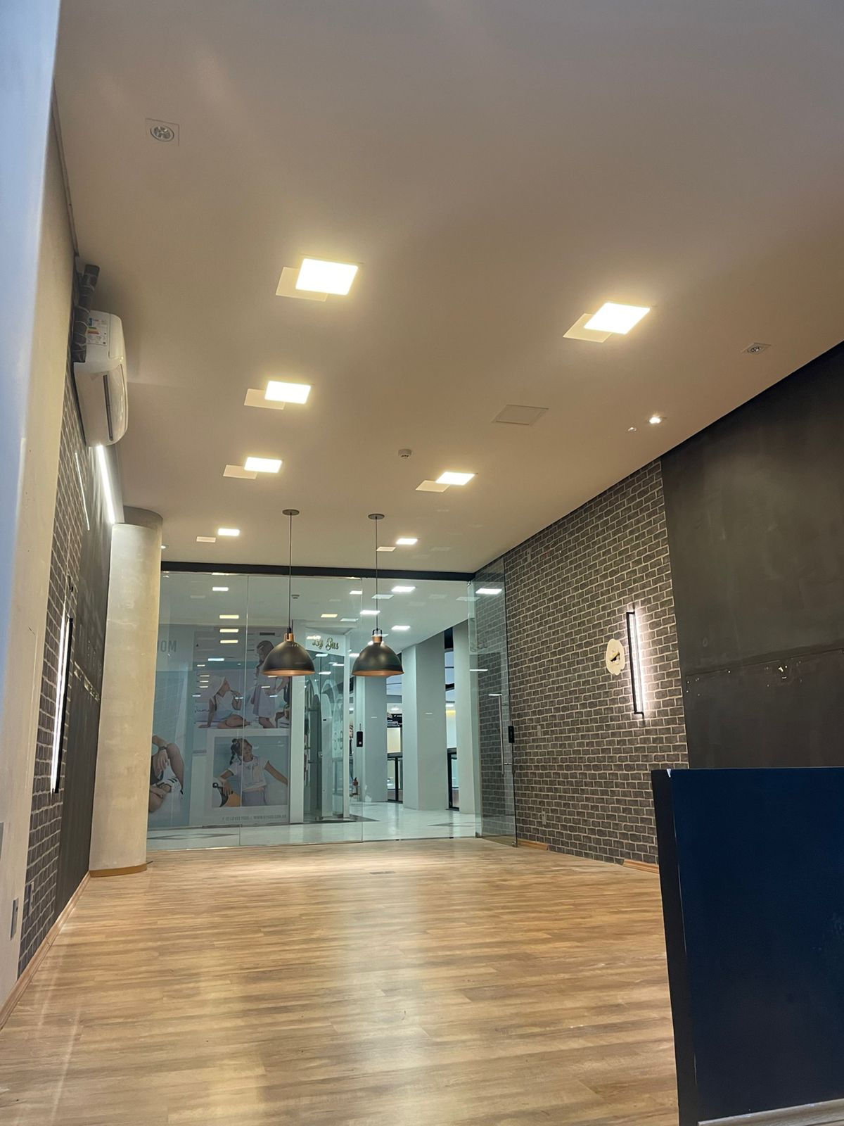 LUC 224 - LOJA 39,60 m² no SEGUNDO PISO